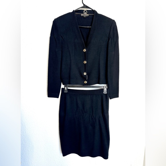 St John Basics black knit cardigan & skirt set size Medium - Picture 5 of 17